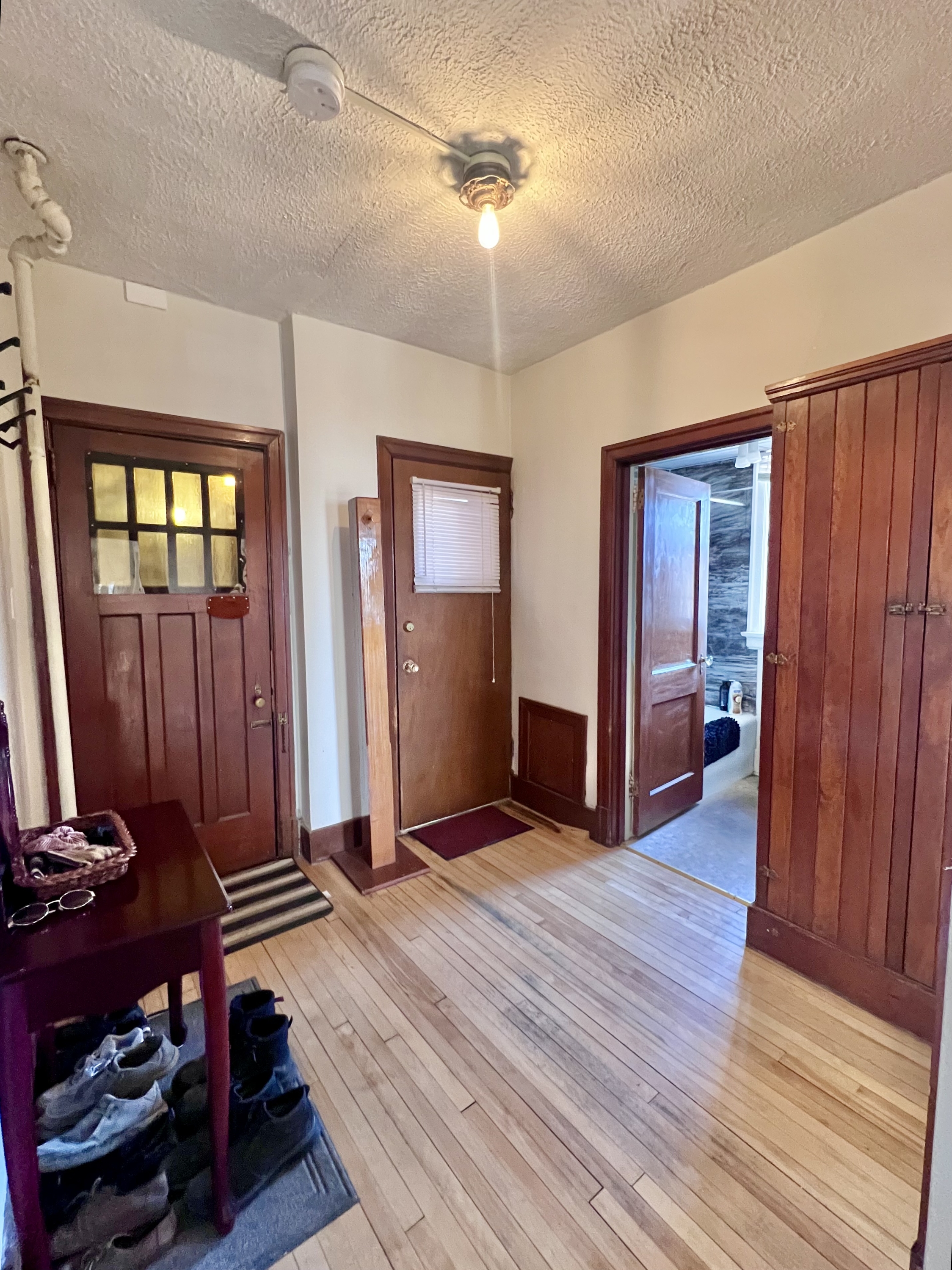 2275 Lorne Street - F