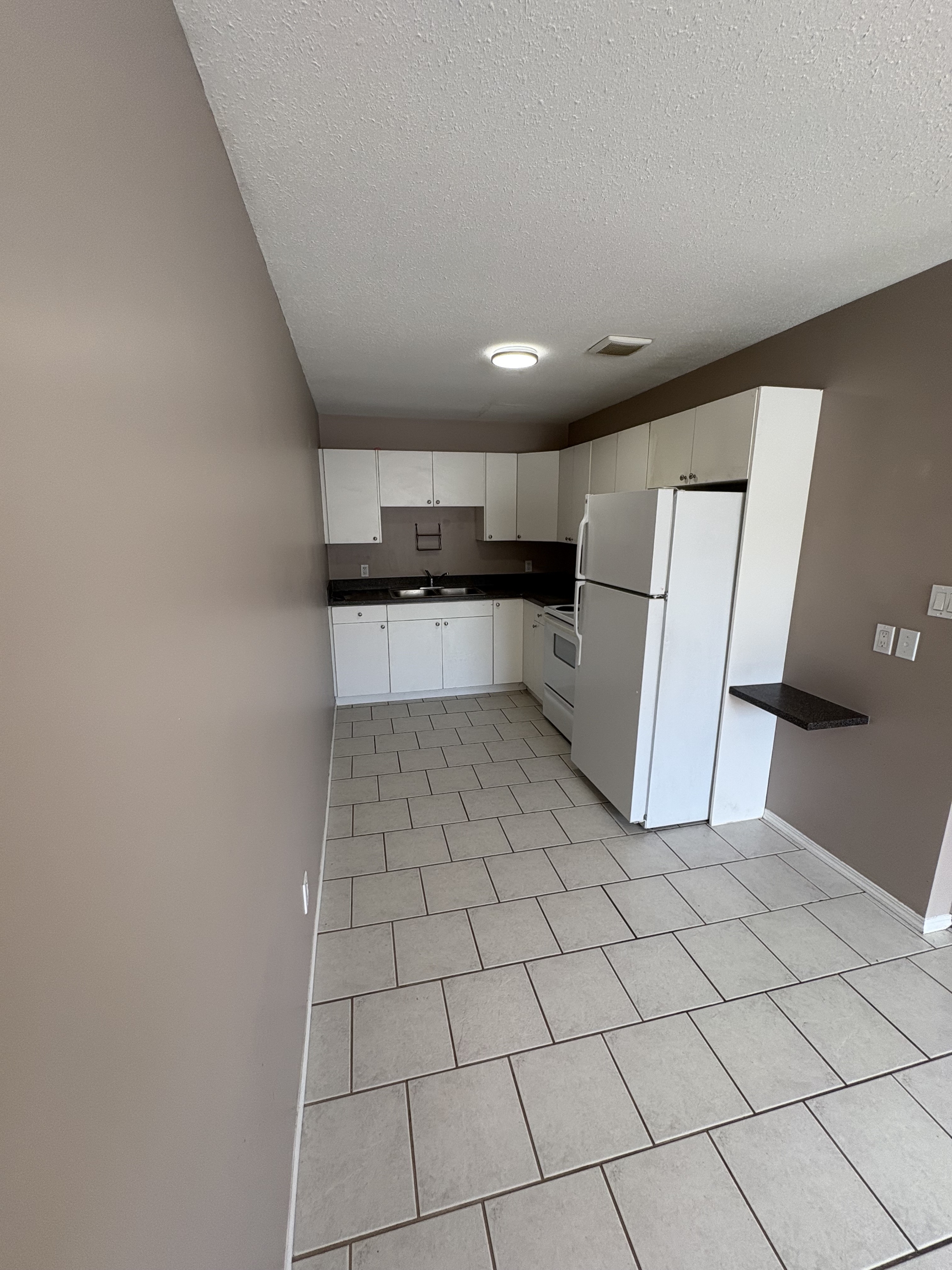 817 Grey Street - 6